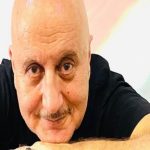 Anupam Kher Recalls: ‘ఇప్పుడు నేను చాలా ఫేమస్.. కానీ అప్పుడు పైసలు లేక రైల్వే ప్లాట్‌ఫామ్‌పై పడుకునేవాడిని’