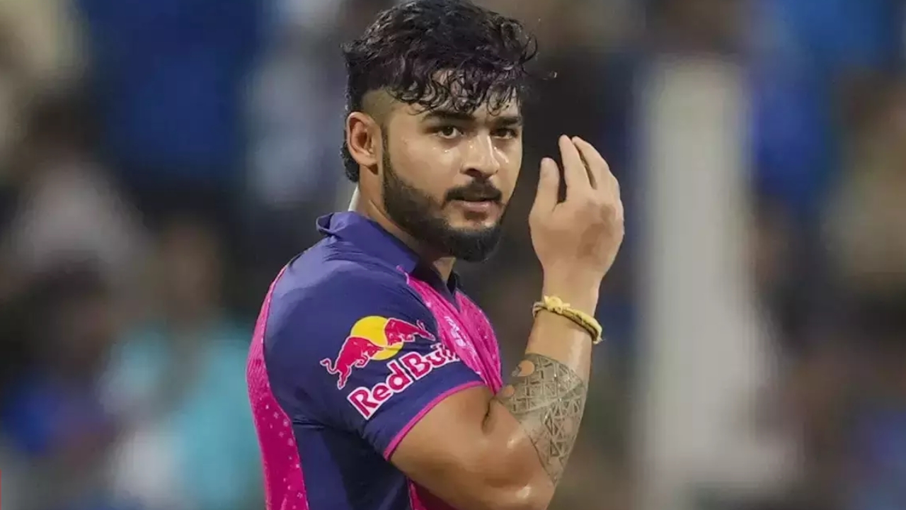 Riyan Parag YT Search History: యువ ఆటగాడిపై ట్రోలింగ్స్.. ‘ఛీ.. నీకు ఇదేం పాడు బుద్ధి భయ్యా’ అంటూ..!