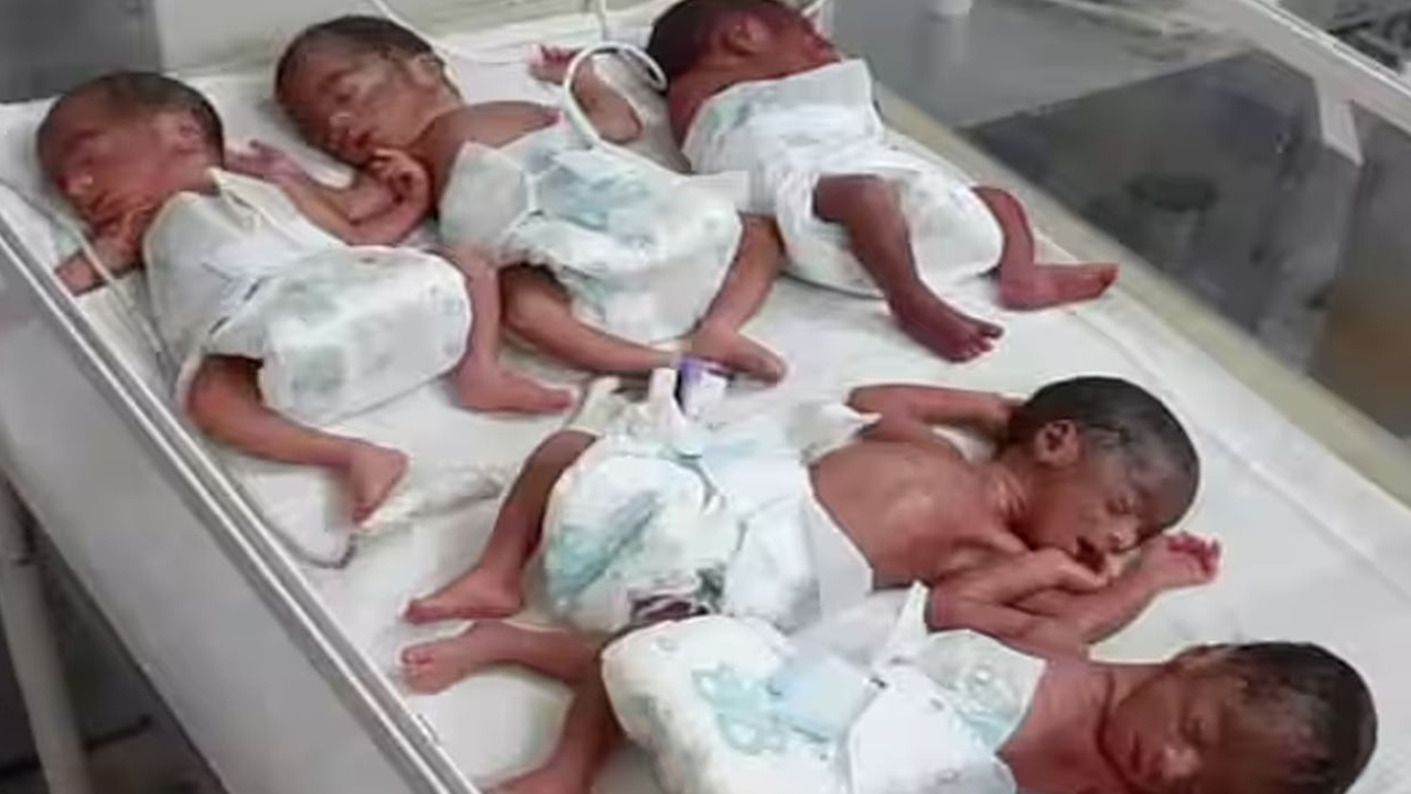 Woman gives Birth to 5 Babies: ఒకే కాన్పులో అంతమంది శిశువులా..?
