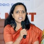 Election Commission Transfers: సీఎం సన్నిహితుడి సతీమణి బదిలీ.. భారీ చర్చ!