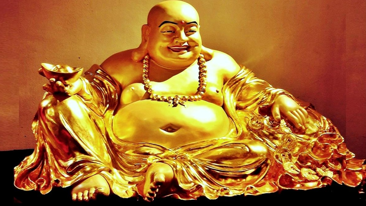 Laughing Buddha Vastu Tips: లాఫింగ్ బుద్ధను ఇంట్లో, ఆఫీస్‌లో ఎక్కడ ఉంచాలో తెలుసా..?