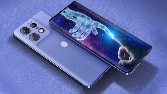 Motorola Discount: కర్వ్డ్ డిస్‌ప్లే మోటోరోలా ఫోన్‌పై రూ.11000 డిస్కౌంట్.. 125W ఫాస్ట్ ఛార్జింగ్ కూడా
