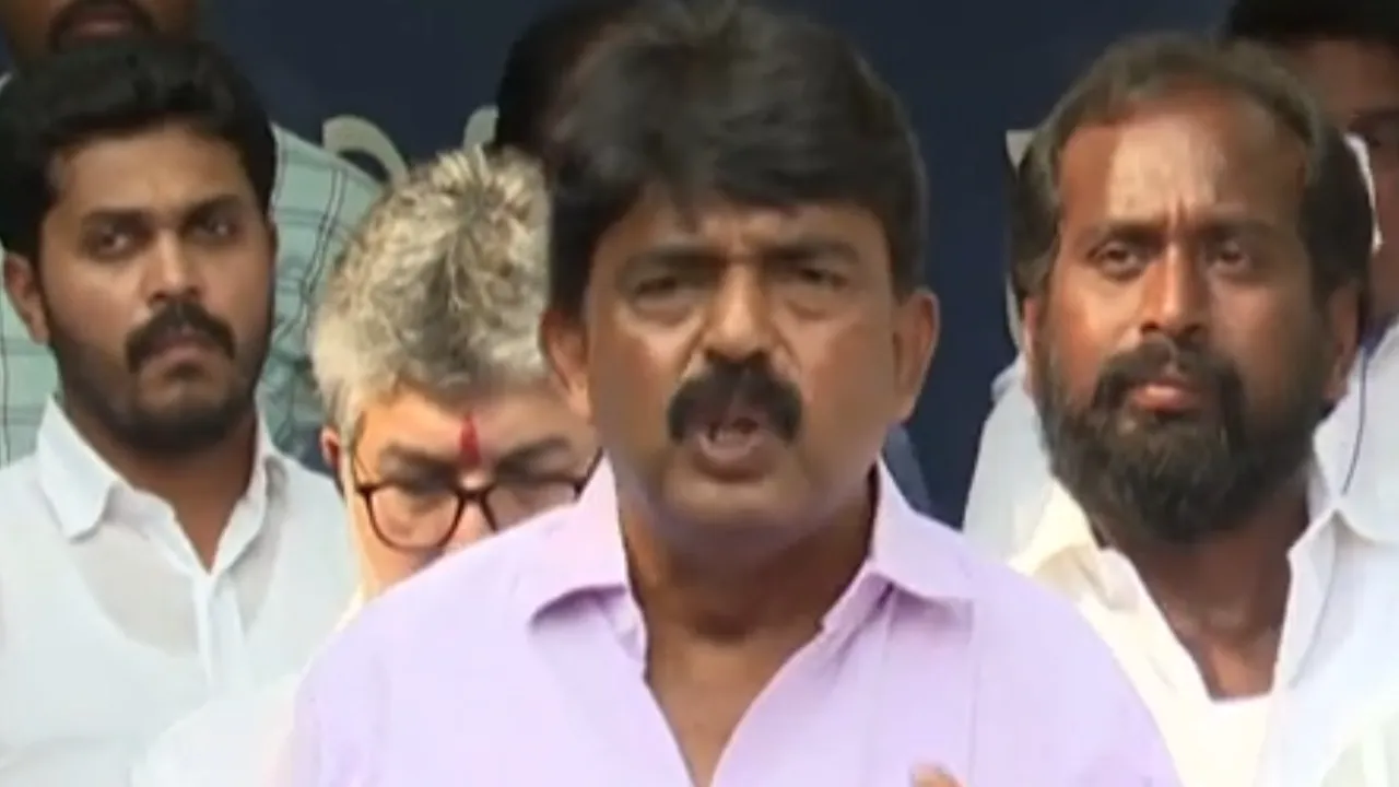 Attack on Slovakia PM: స్లోవేకియా ప్రధానిపై కాల్పులు.. రాబర్ట్ ఫికో పొట్టలోకి దుసుకేల్లిన 4 తూటాలు!