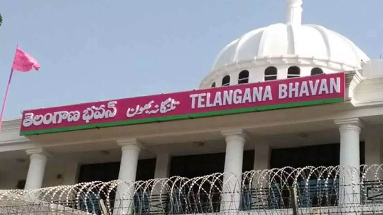 Former CM's Successor in AP Elections: ఏపీలో విచిత్ర పోరు.. బరిలో మాజీ సీఎంల వారసులు..!