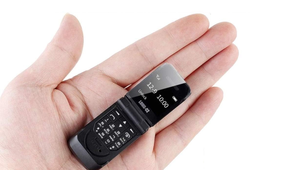 World Smallest Flip Phone: ప్రపంచంలోనే అతి చిన్న ఫ్లిప్ ఫోన్ లాంచ్.. ధర కేవలం 2,590 మాత్రమే.. స్పెషల్ ఫీచర్స్ చూస్తే అవాక్కవుతారు..!
