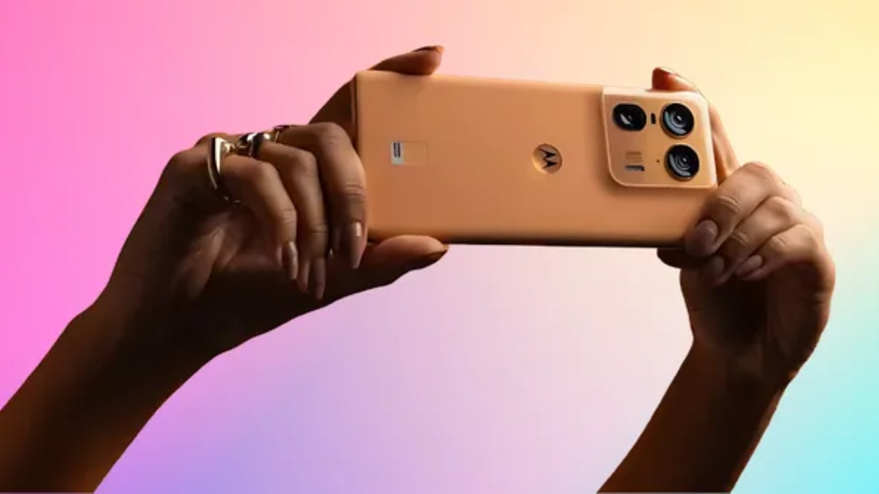 Motorola X50 Ultra Launch: 125W ఫాస్ట్ ఛార్జింగ్, 1 TB స్టోరేజ్‌తో మోటో కొత్త ఫోన్.. మే 16న లాంచ్..!