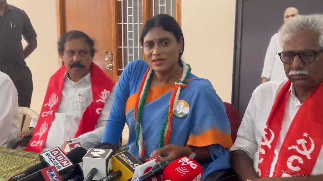 YS Sharmila comments: వైఎస్ షర్మిల ఆగ్రహం, జగన్ పడేసిన బిస్కట్లు.. 1000 కోట్ల పనులా?