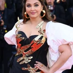 Aishwarya Rai Bachchan: కేన్స్ వేడుకల్లో అందాల ఐశ్వర్యం.. 50 పదుల వయస్సులో కూడా ఆదరగోట్టేసింది!