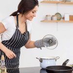 Cook Food In Non-stick Cookware: నాన్ స్టిక్ కుక్‌వేర్‌లో వంట చేయడం మంచిదేనా.. ఐసీఎంఆర్ ఏం చెబుతోందంటే..