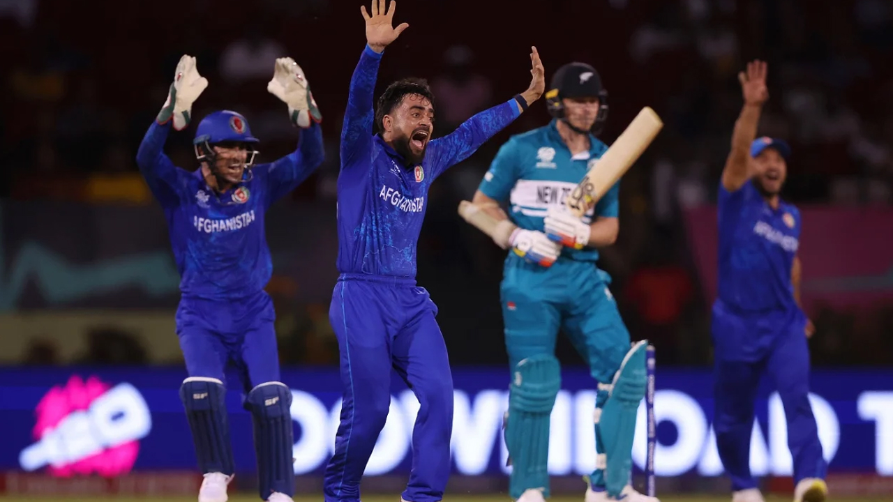 Reason for Roja Defeat: రోజా.. ఏ తోడు లేక ఎటేపమ్మా ఒంటరి నడక..