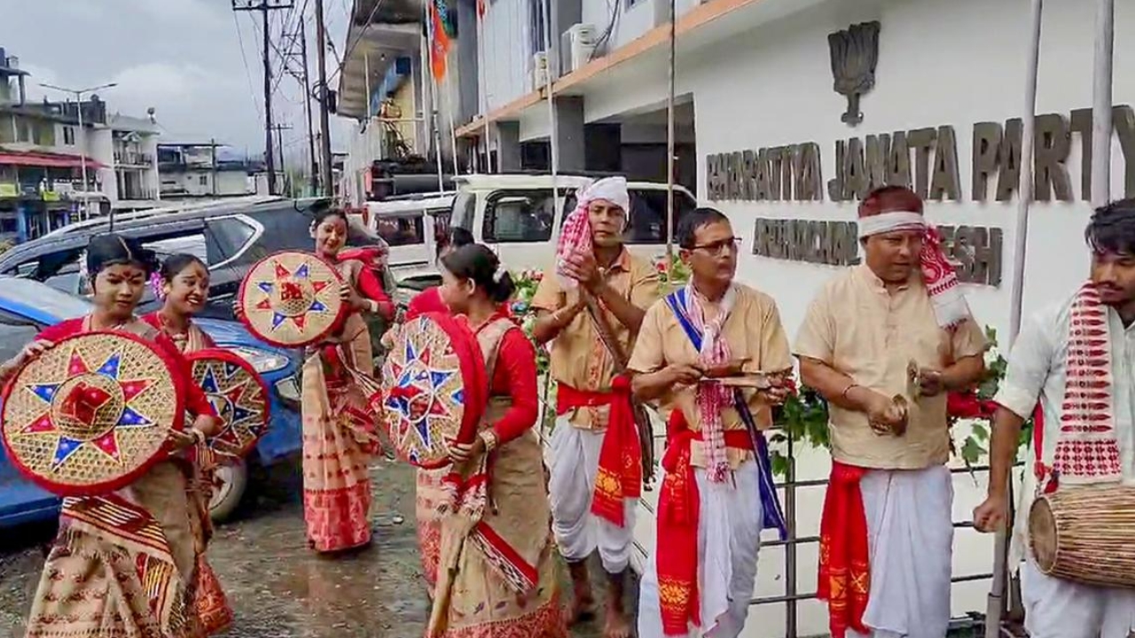 Princess Diana: వేలంలో లేఖలు.. అందులో ఆమె వ్యక్తిగత విషయాలు కూడా..